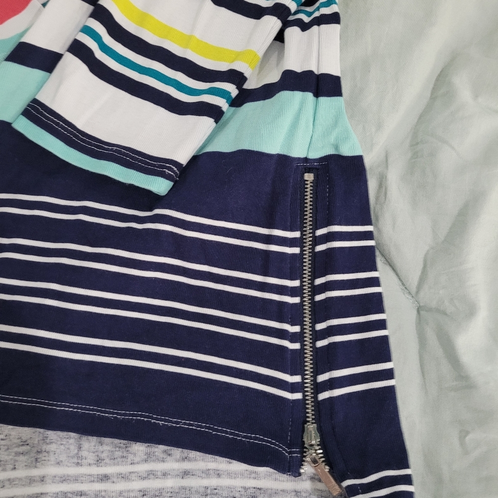 Tunic - Picture 2 of 7